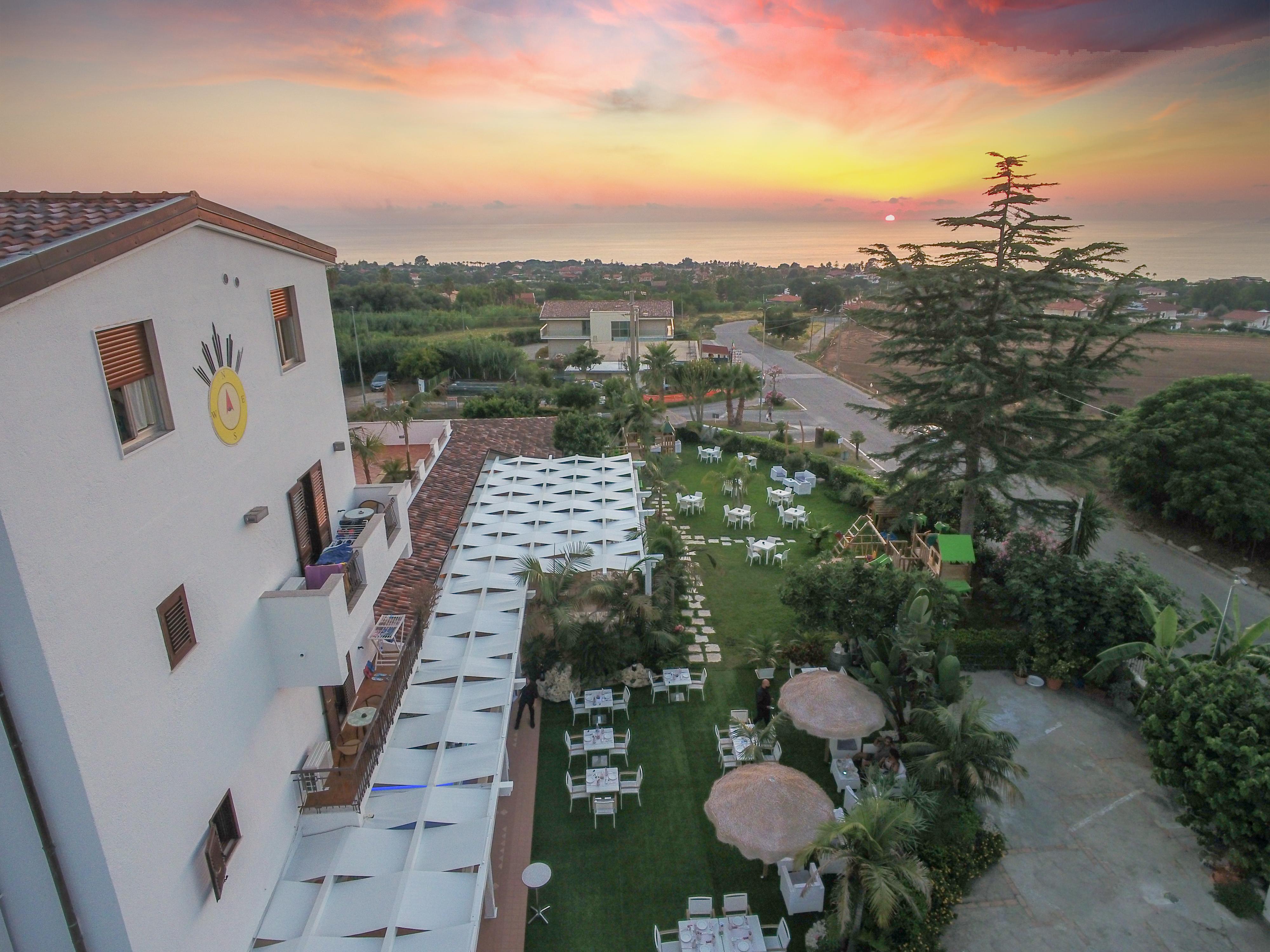 La Bussola Hotel Calabria Capo Vaticano Extérieur photo